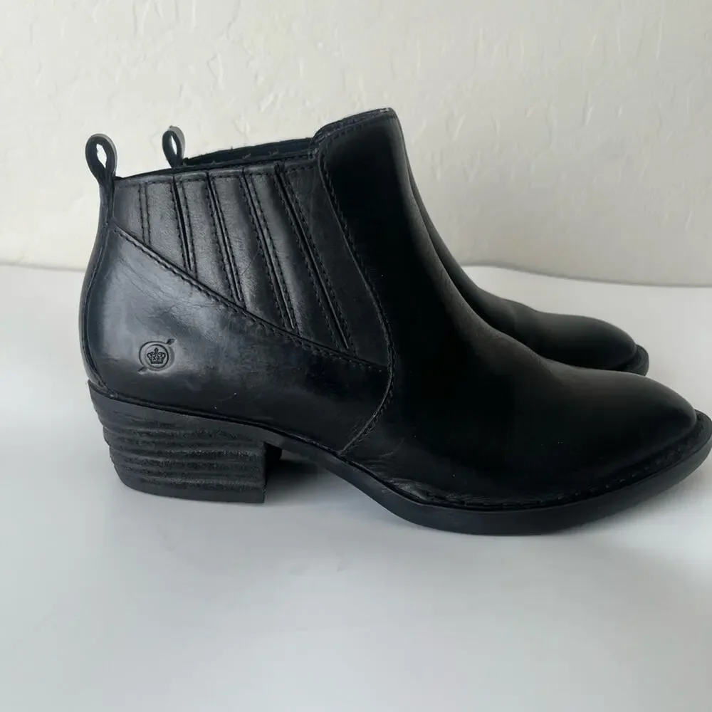 Born Beebe Leather ankle boots black 9